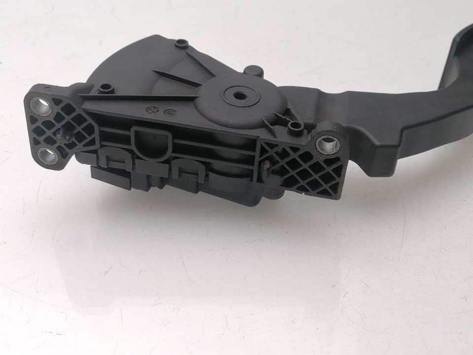 Pedal acelerador VOLVO S40 BERLINA 2
