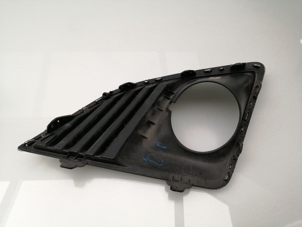 Plastico CHEVROLET CRUZE HATCHBACK 3