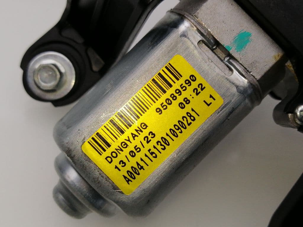 Motor limpia trasero CHEVROLET CRUZE HATCHBACK 3