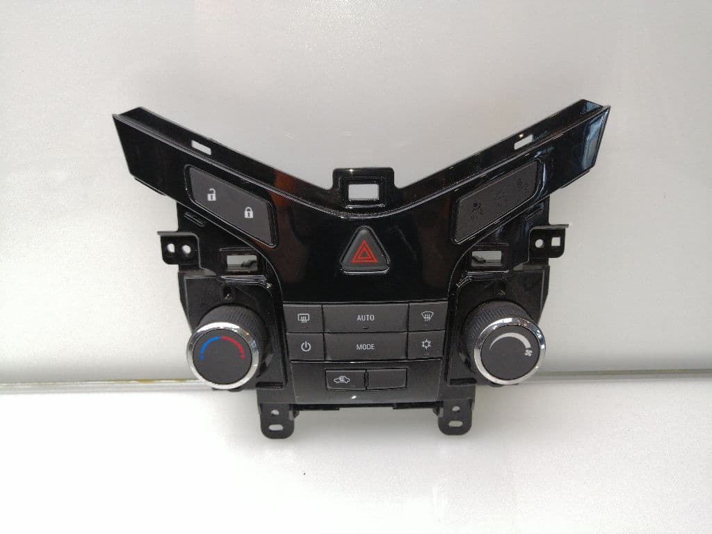 Recambio CHEVROLET CRUZE HATCHBACK ref. 131860234