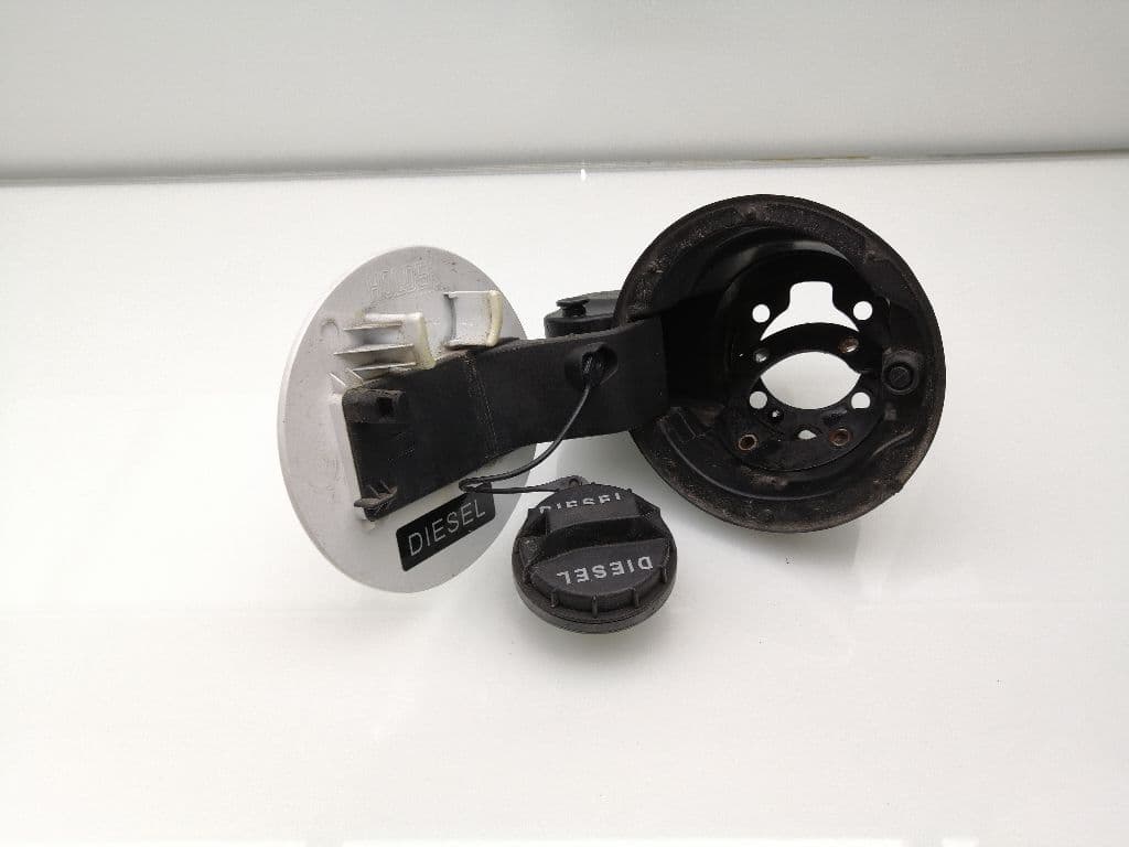 Tapa exterior combustible KIA CEED 4