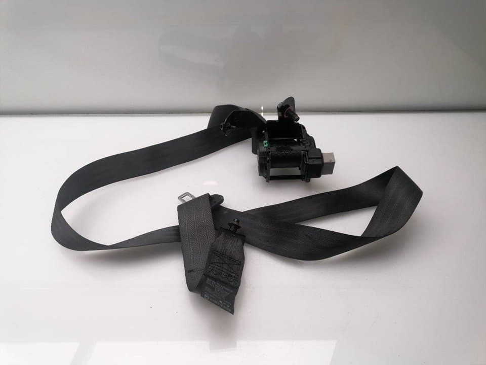Cinturon seguridad trasero derecho KIA CEED