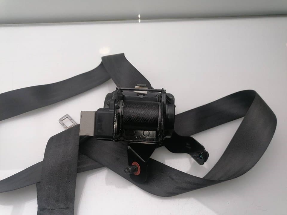 Cinturon seguridad trasero derecho KIA CEED 2