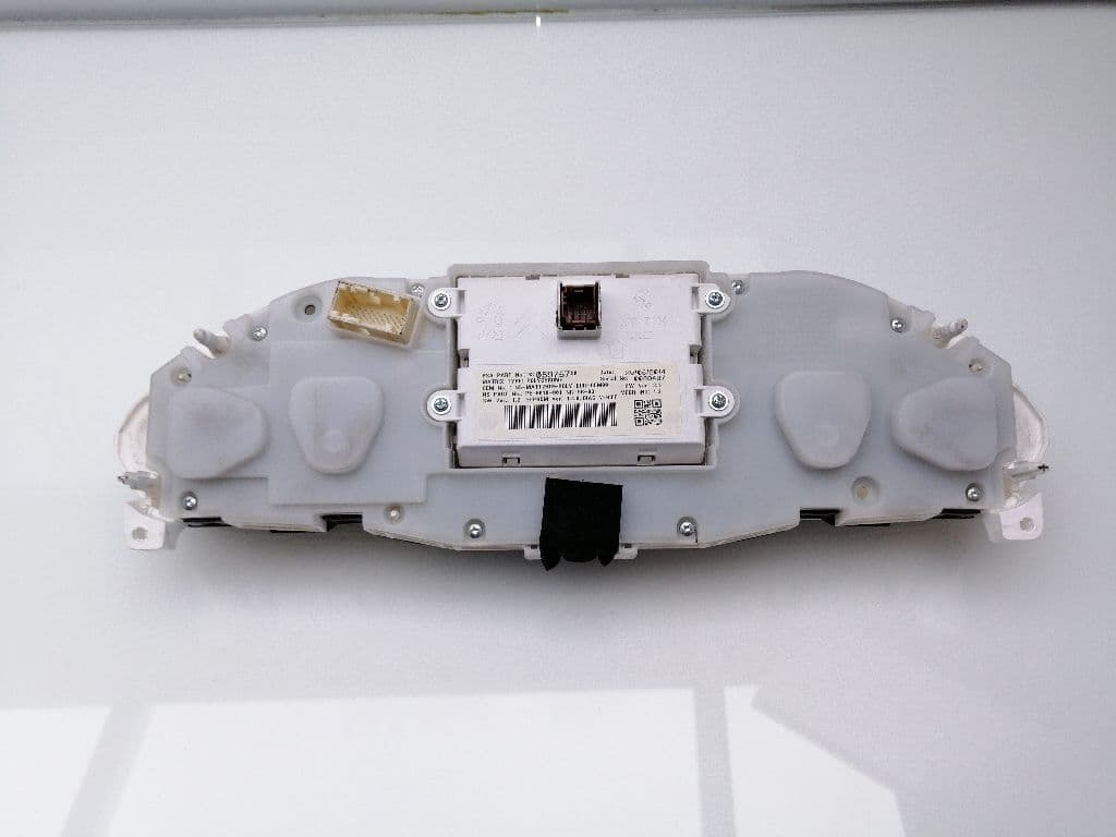 Cuadro instrumentos PEUGEOT 208 4