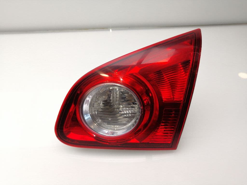 Piloto trasero derecho NISSAN QASHQAI+2 (JJ10)