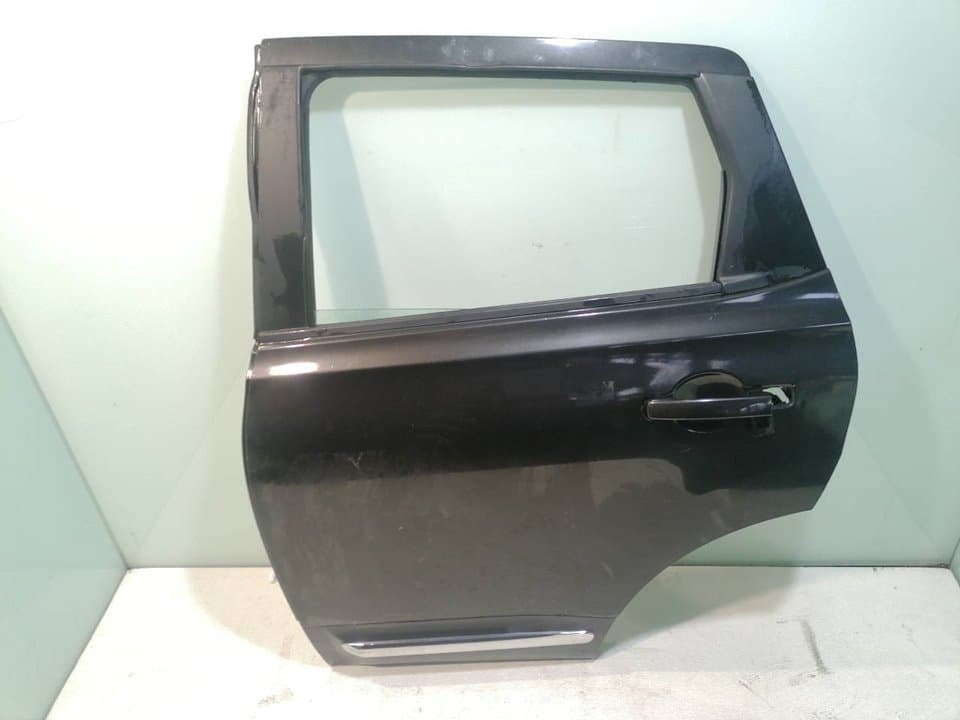 Puerta trasera izquierda NISSAN QASHQAI+2 (JJ10)