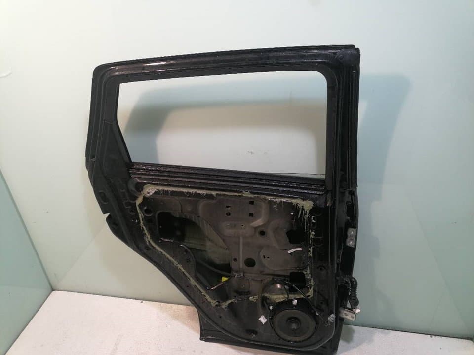 Puerta trasera izquierda NISSAN QASHQAI+2 (JJ10) 2