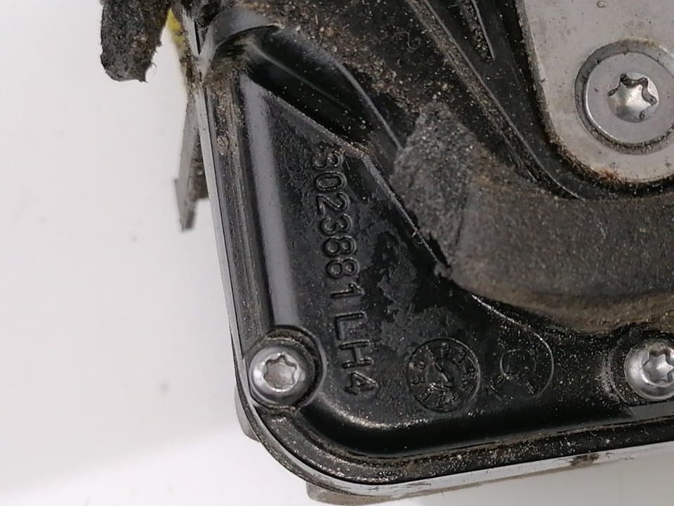 Cerradura puerta trasera izquierda OPEL ASTRA J LIM 4