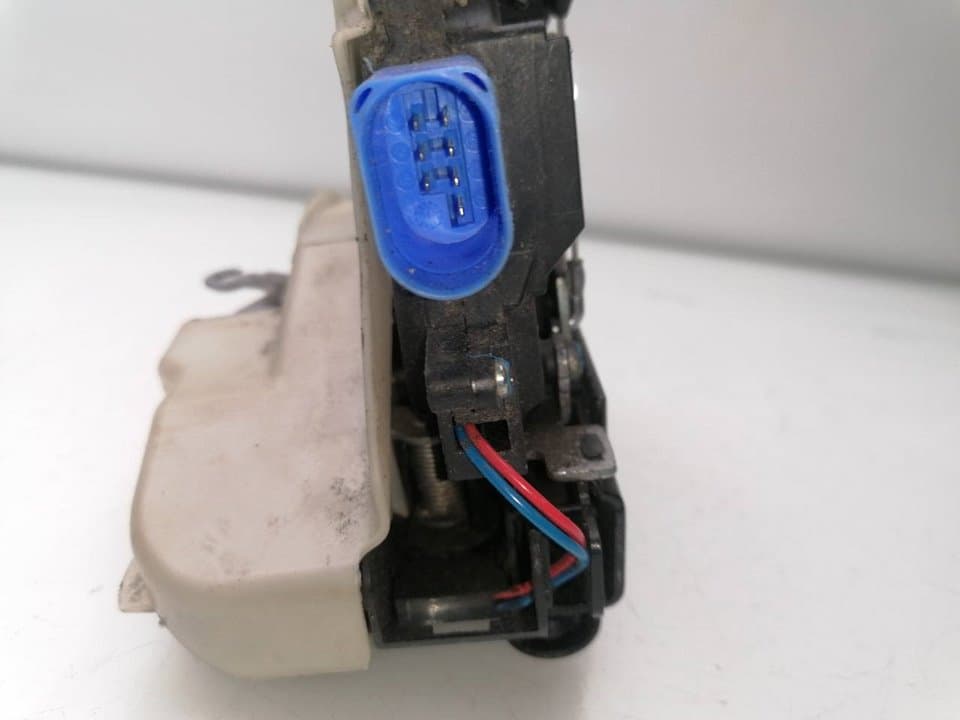 Cerradura puerta delantera derecha VOLKSWAGEN GOLF VI VARIANT (AJ5) 3