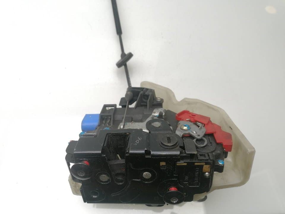 Cerradura puerta delantera derecha VOLKSWAGEN GOLF VI VARIANT (AJ5) 2
