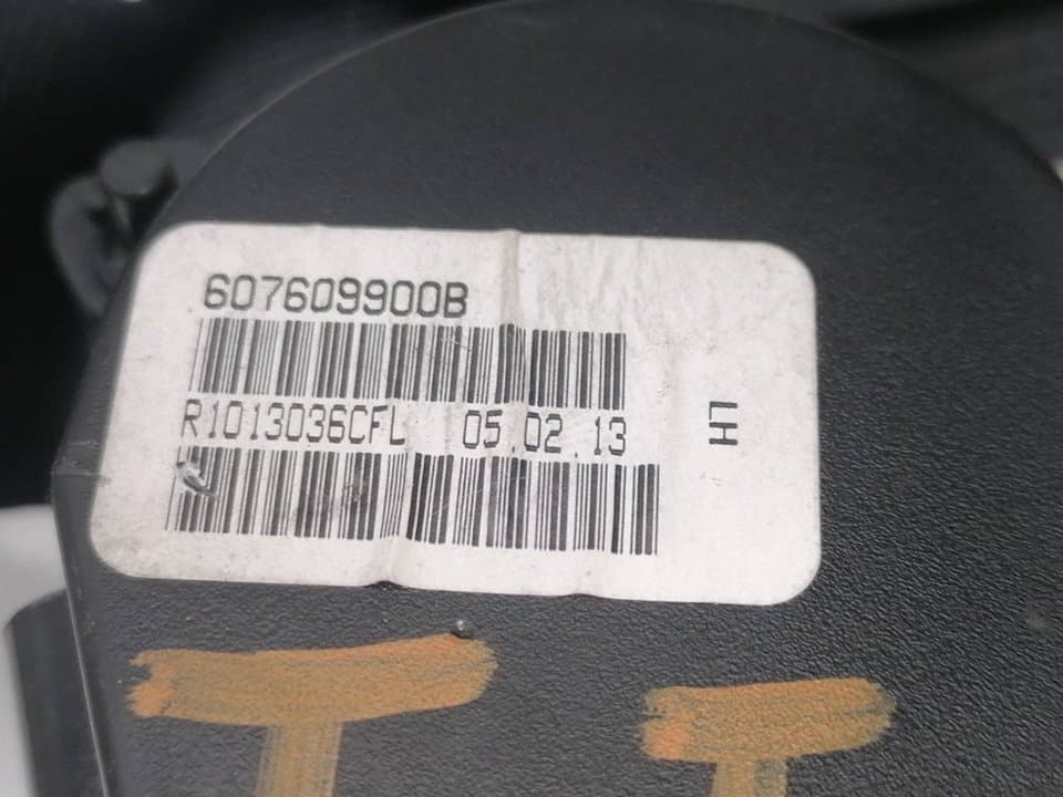 Cinturon seguridad trasero izquierdo VOLKSWAGEN GOLF VI VARIANT (AJ5) 4