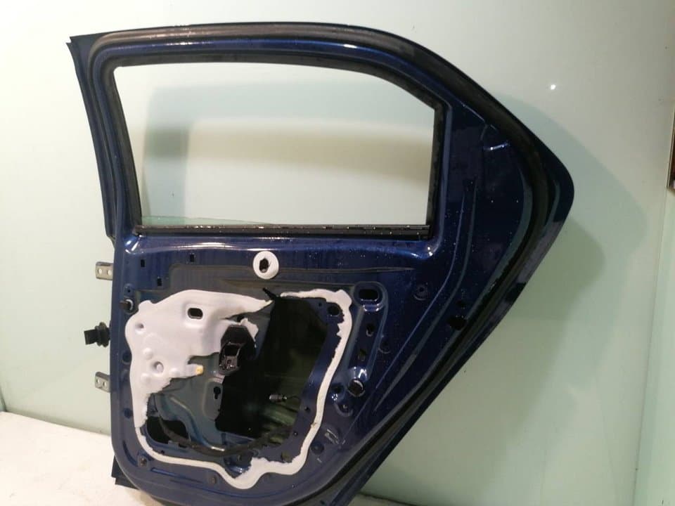Puerta trasera derecha CITROEN C-ELYSÉE 4