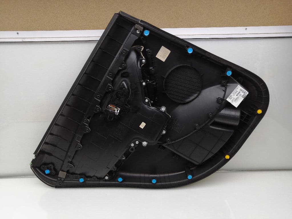 Guarnecido puerta trasera derecha HYUNDAI I30 CW 2