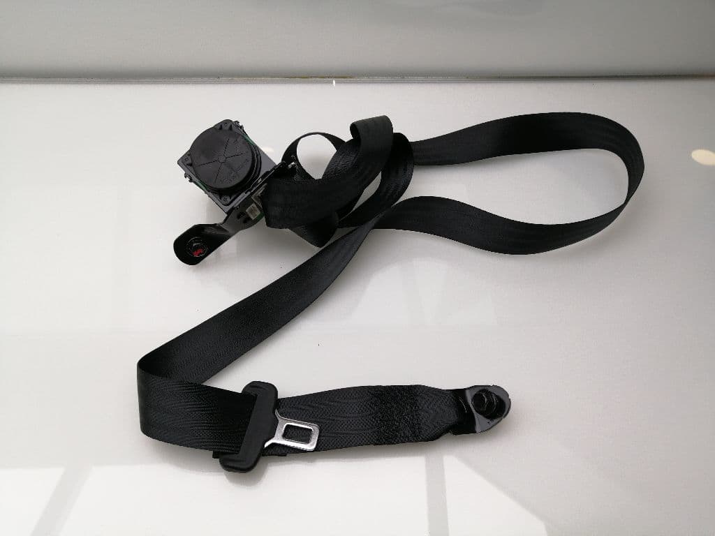 Cinturon seguridad trasero derecho HYUNDAI I30 CW 3