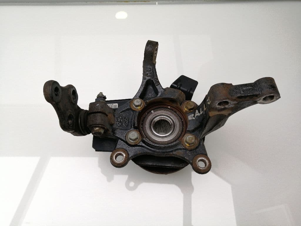Mangueta delantera izquierda HYUNDAI I30 CW 4