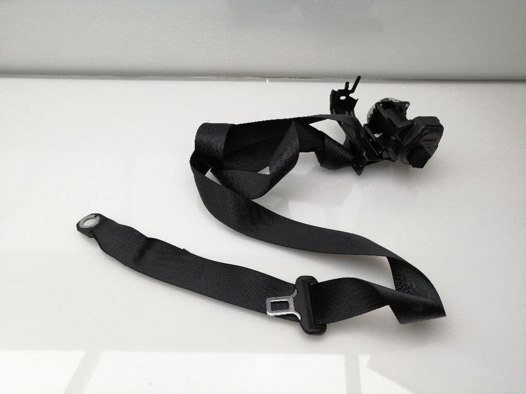 Cinturon seguridad trasero izquierdo LEXUS NX 3