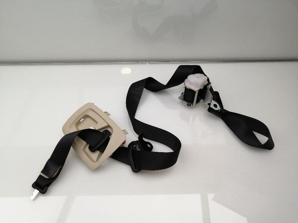 Cinturon seguridad trasero central LEXUS NX