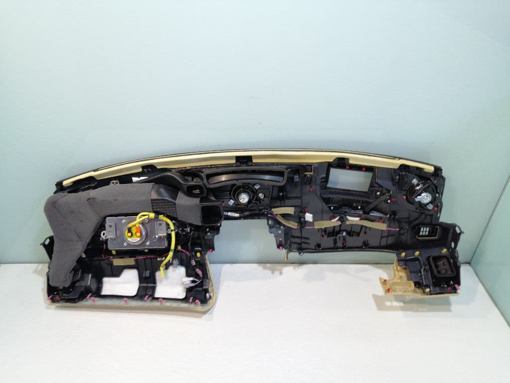 Salpicadero LEXUS NX 4