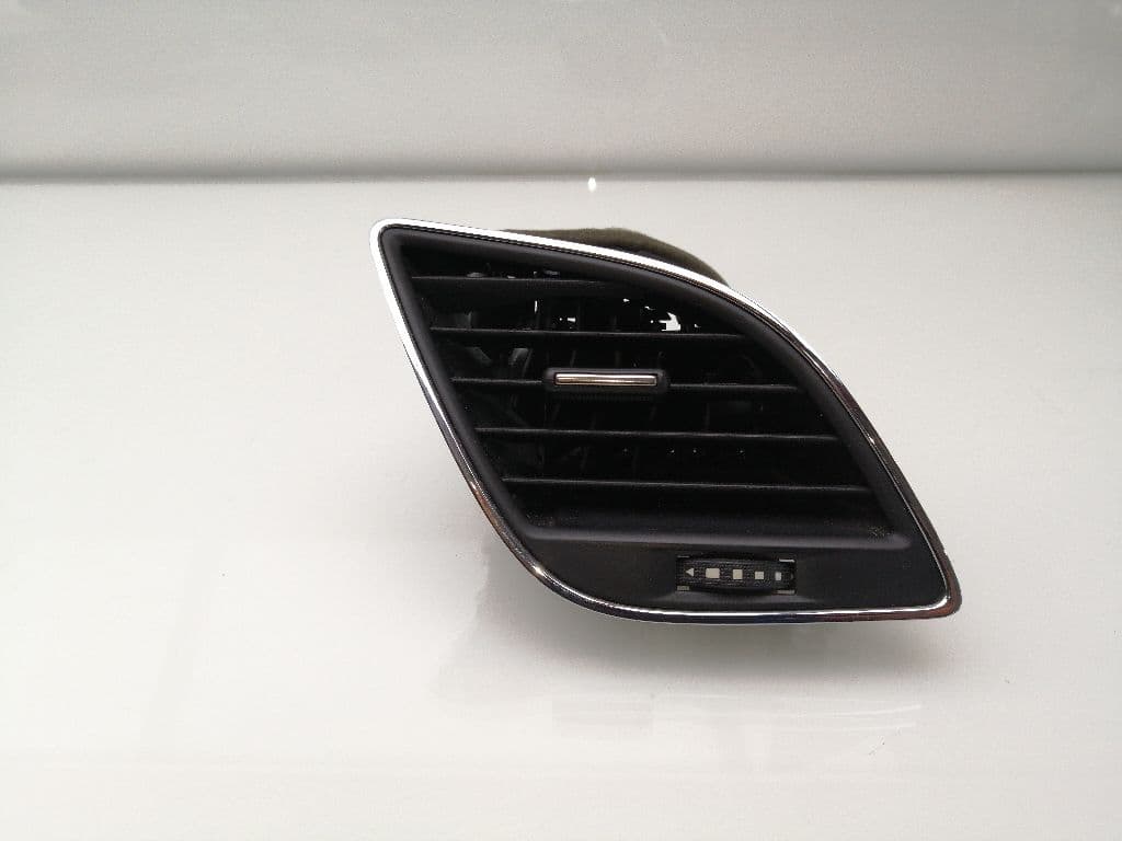 Plastico SEAT LEON ST (5F8)