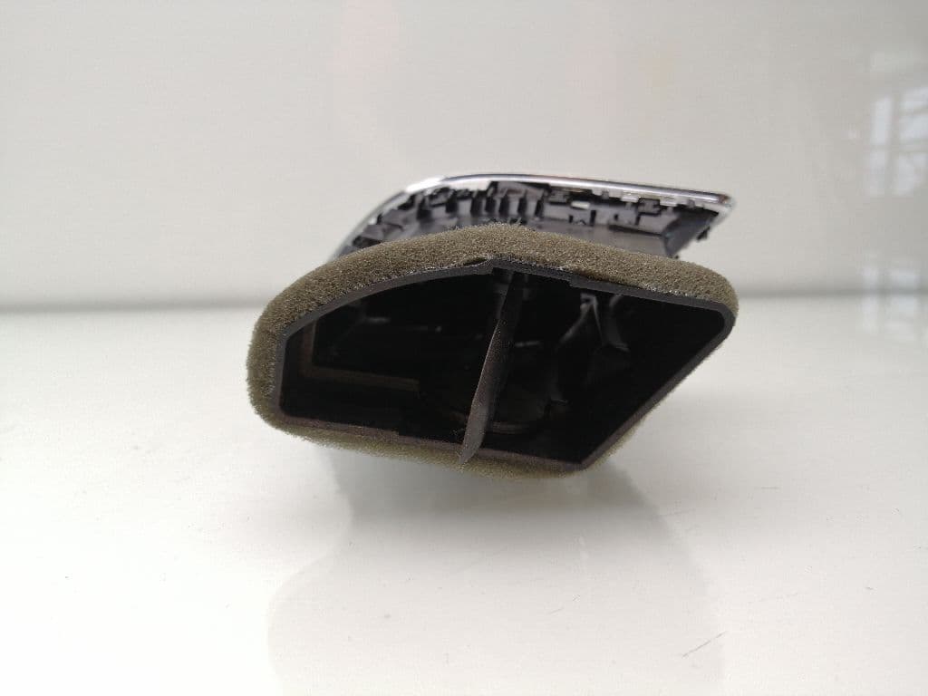 Plastico SEAT LEON ST (5F8) 2