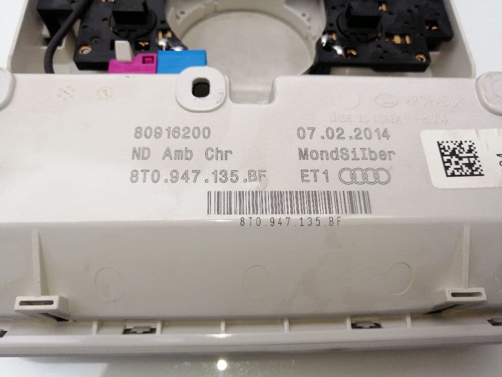 Luz interior AUDI Q5 (8R) 3