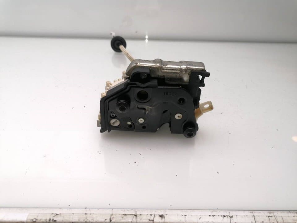 Cerradura puerta trasera derecha AUDI Q5 (8R)