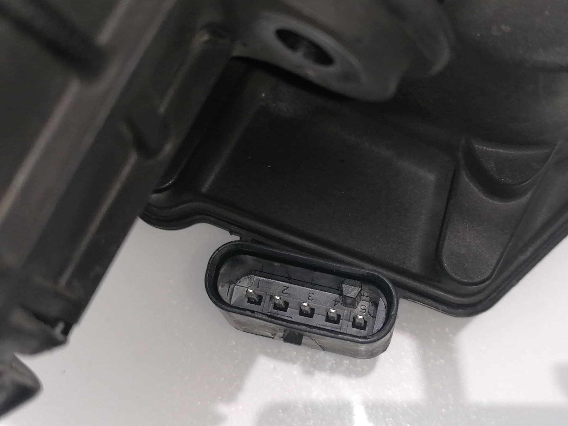 Caja mariposa BMW SERIE 1 BERLINA (E81/E87) 2