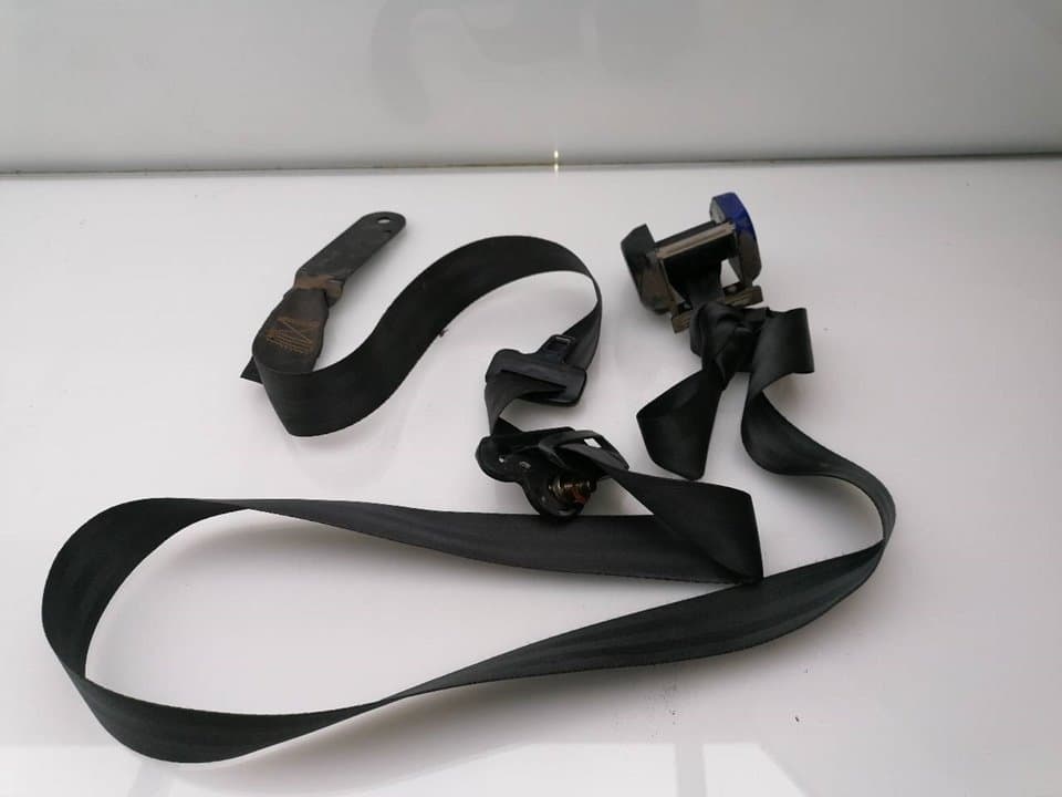 Cinturon seguridad delantero derecho MITSUBISHI GALLOPER (HYUNDAI)