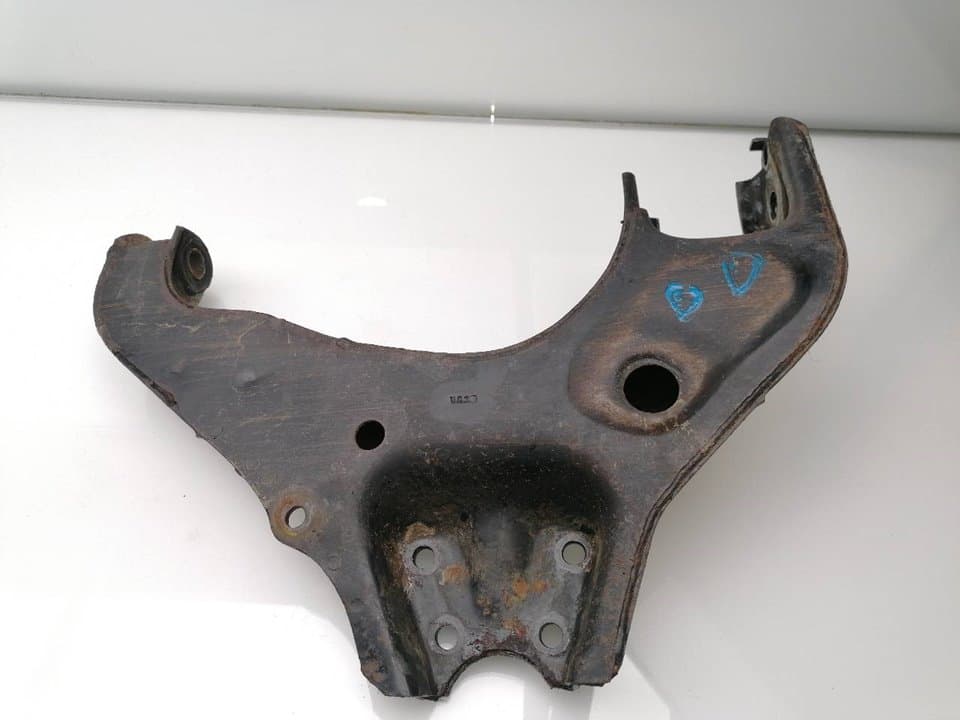Brazo suspension inferior delantero derecho MITSUBISHI GALLOPER (HYUNDAI) 2