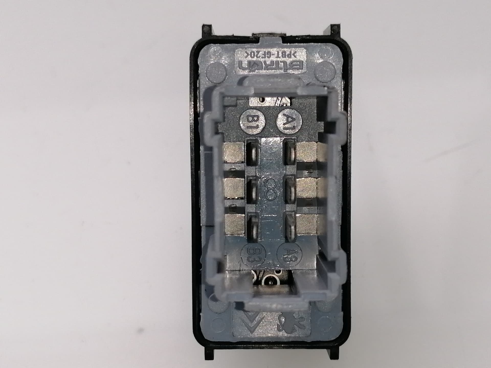 Mando elevalunas delantero derecho CITROEN C3 2