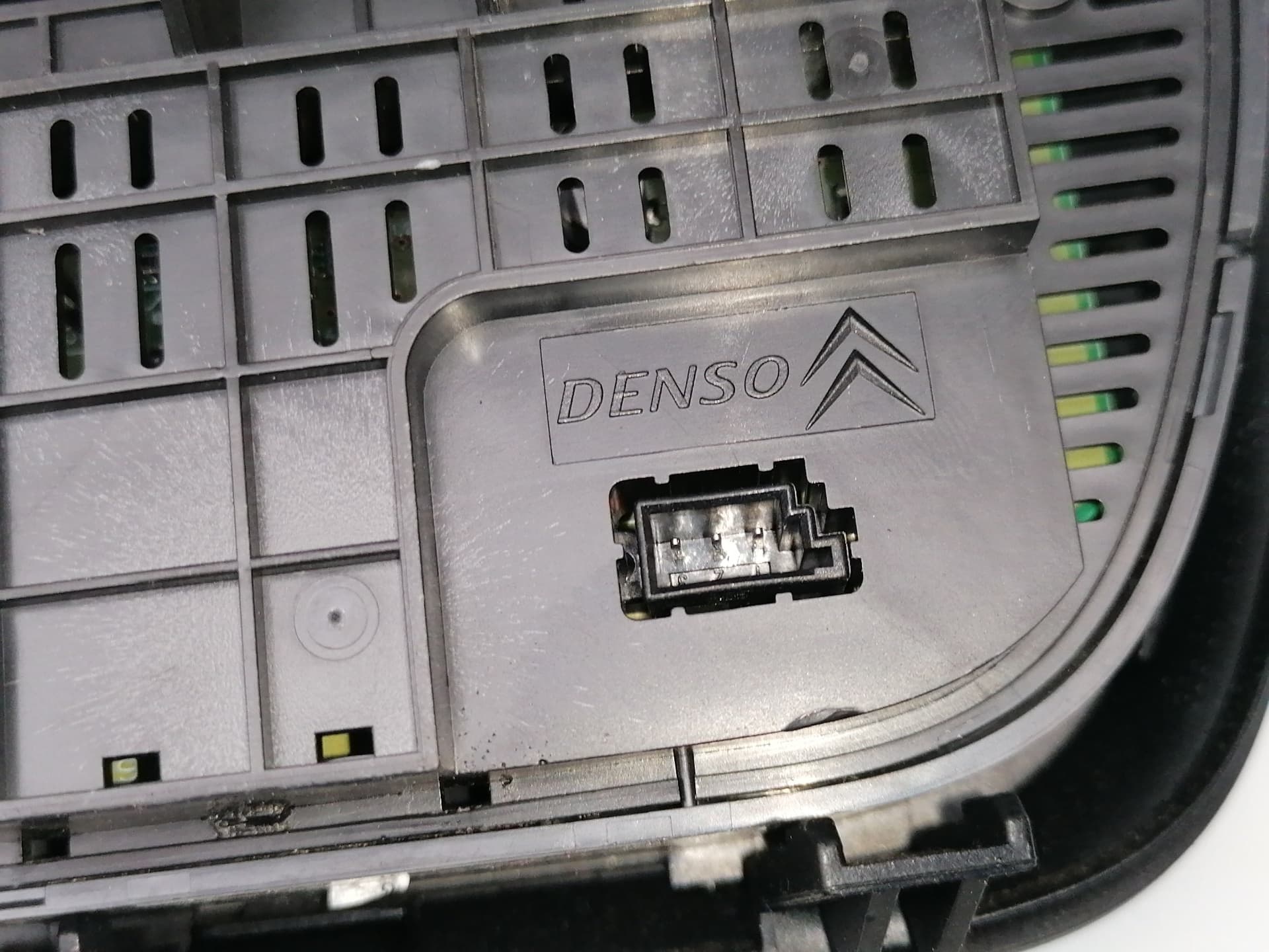 Pantalla multifuncion CITROEN C4 GRAND PICASSO 4