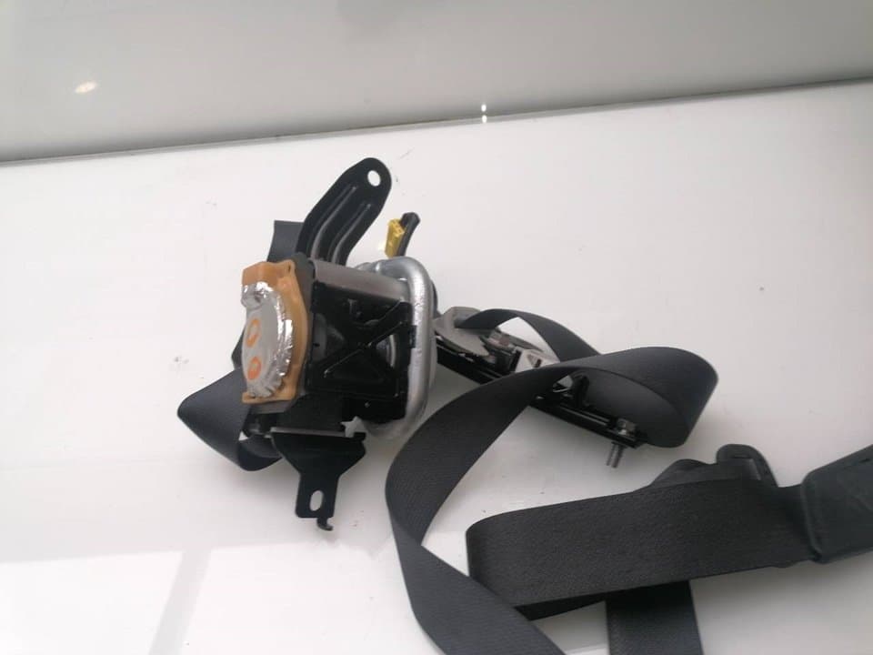 Cinturon seguridad delantero derecho HONDA CIVIC BERLINA (FN) 4