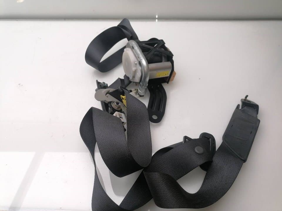 Cinturon seguridad delantero derecho HONDA CIVIC BERLINA (FN)