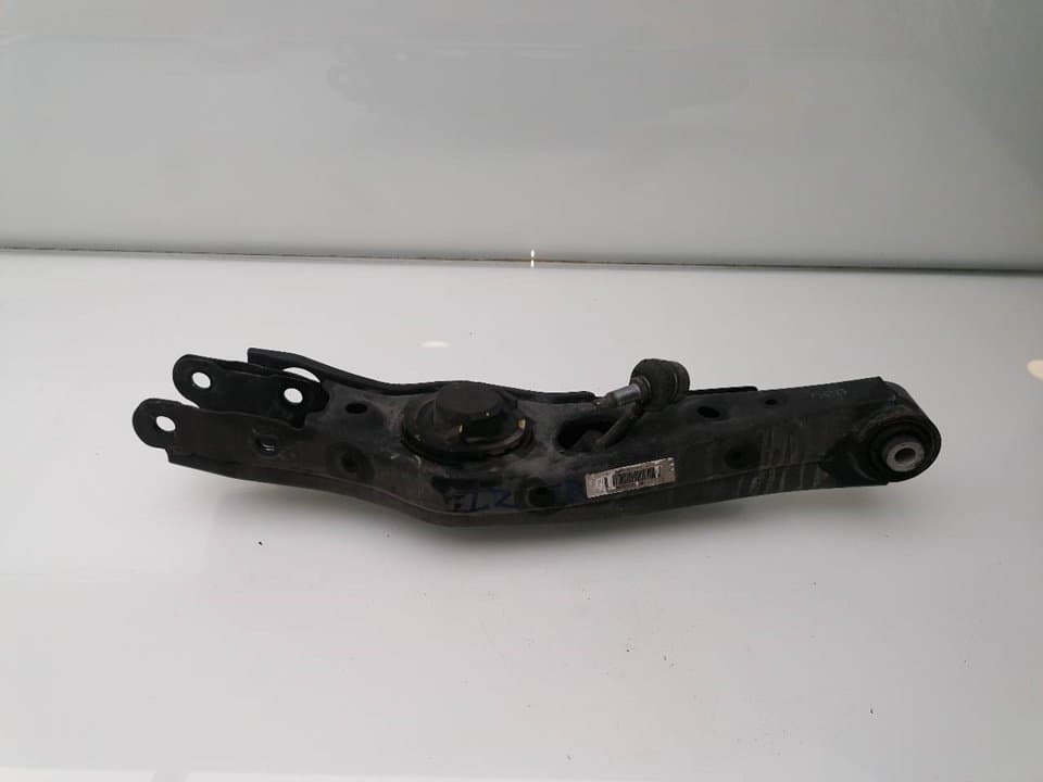 Brazo suspension inferior trasero izquierdo HYUNDAI IX35