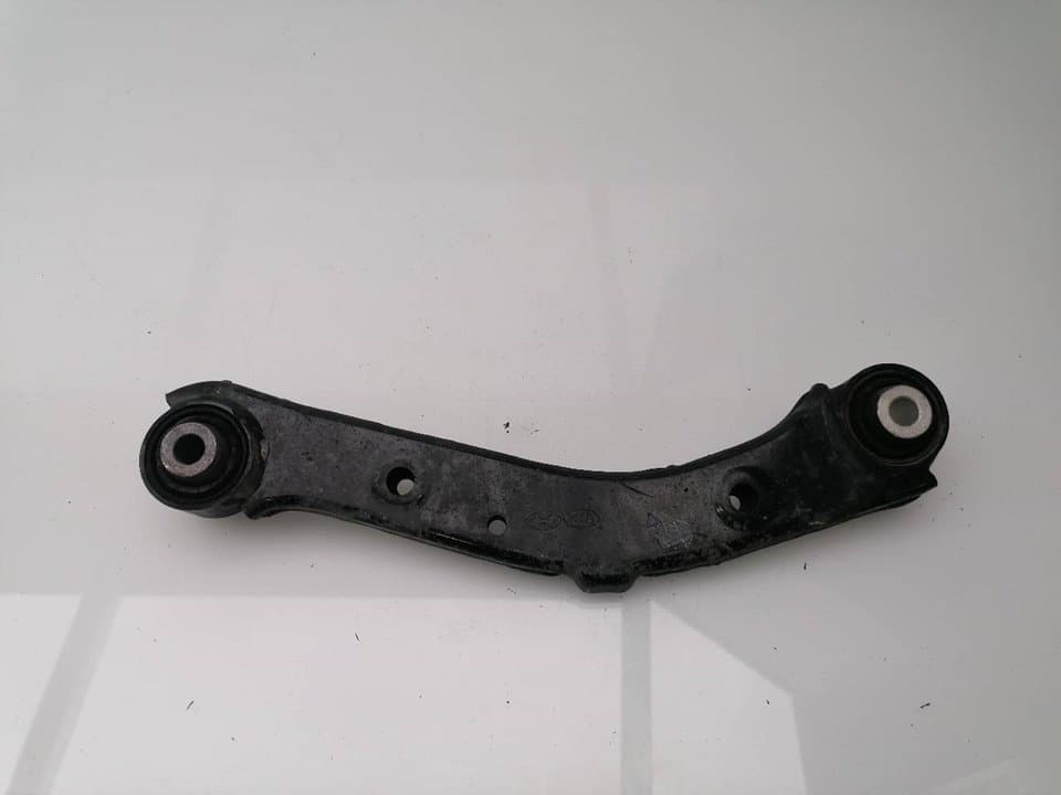 Brazo suspension superior trasero derecho HYUNDAI IX35 2