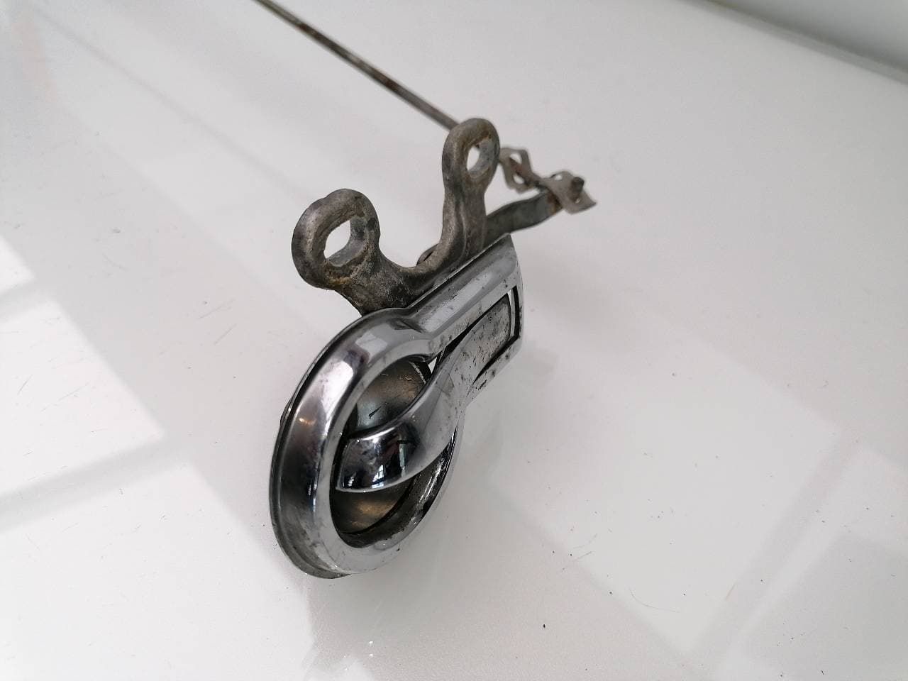 Cerradura puerta delantera izquierda MERCEDES-BENZ CLASE E (W124) COUPE/CABRIO 4