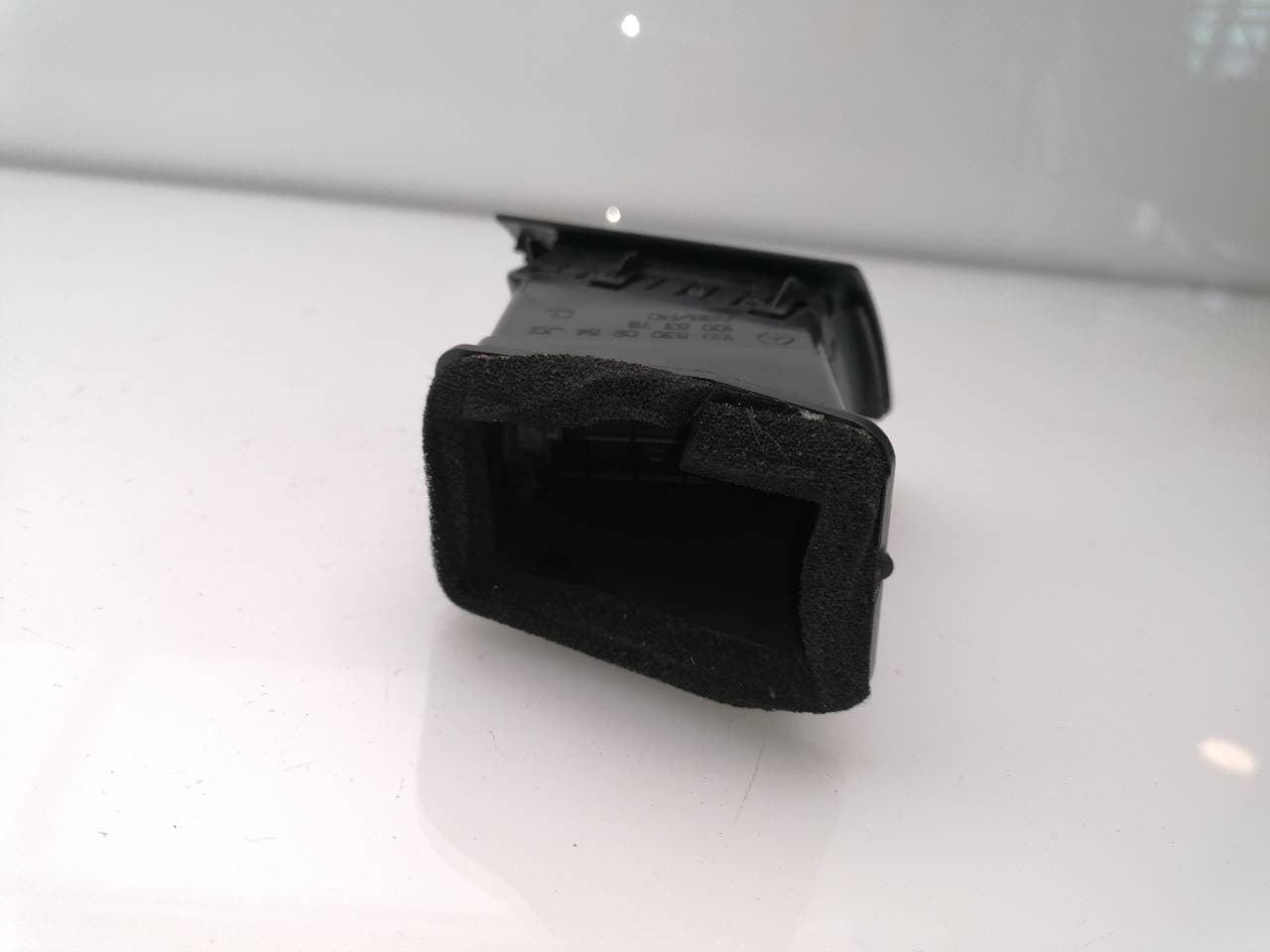 Plastico MERCEDES-BENZ CLASE A (W176) 2