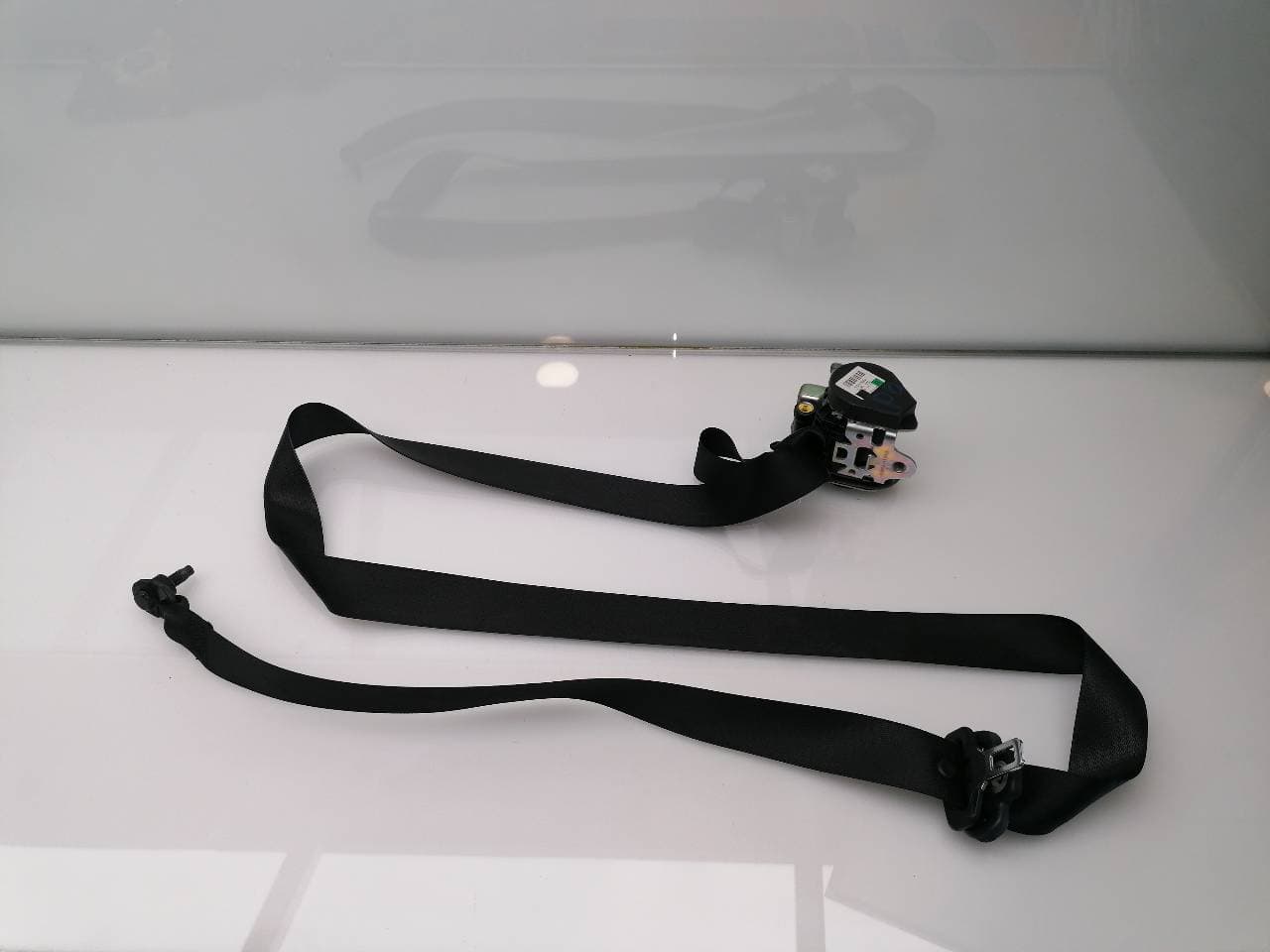 Cinturon seguridad delantero izquierdo MERCEDES-BENZ CLASE A (W176) 3