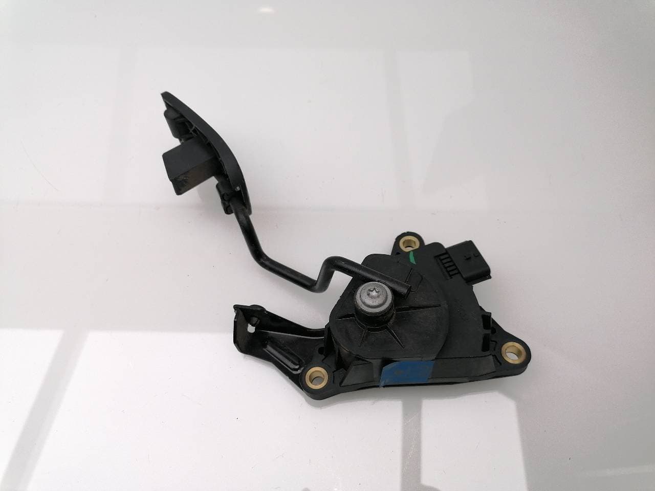 Pedal acelerador NISSAN NV 200 (M20) 4
