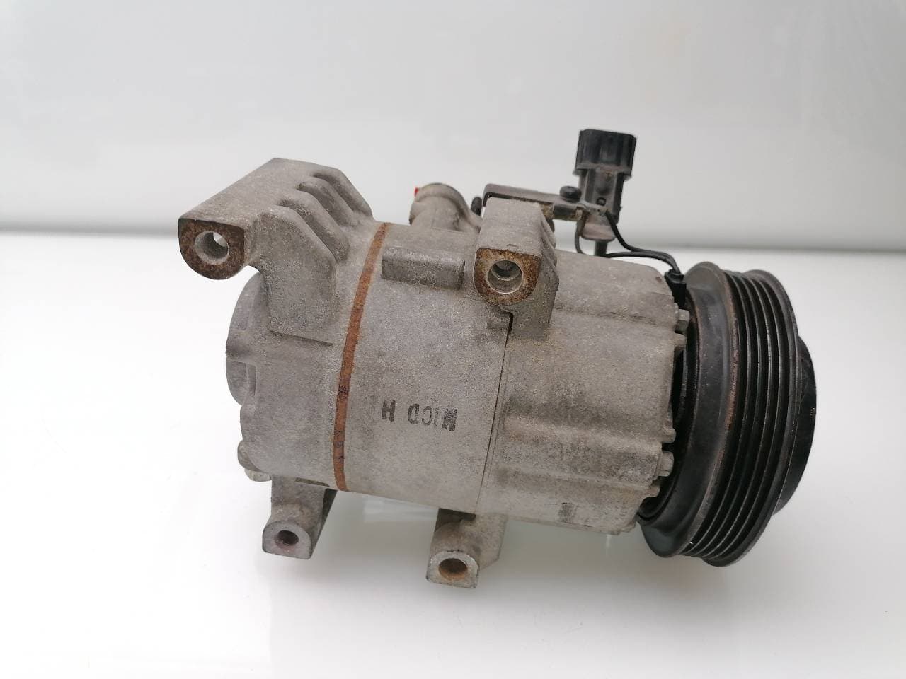 Recambio HYUNDAI IX35 ref. F500DX9FA10 4