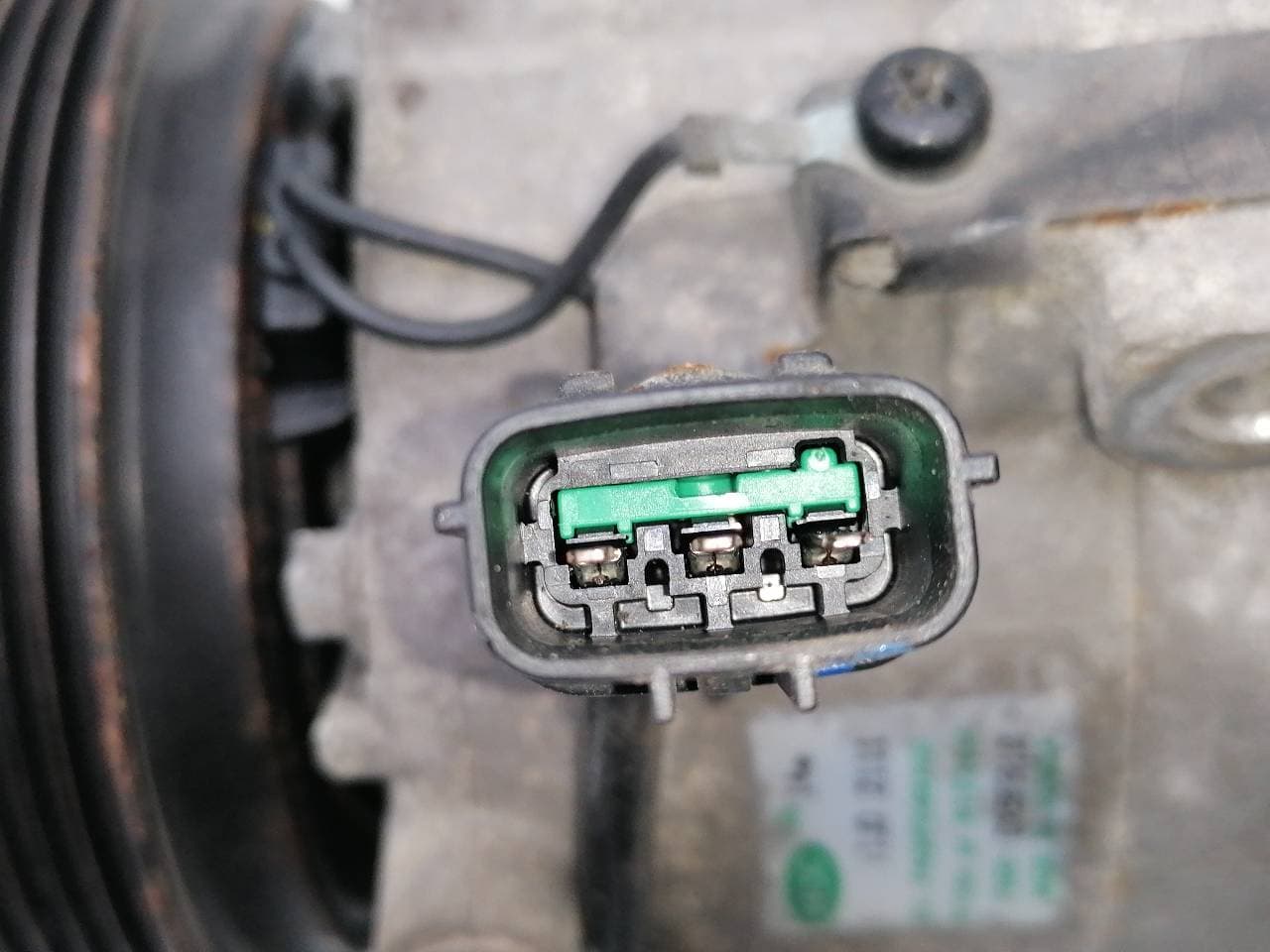 Recambio HYUNDAI IX35 ref. F500DX9FA10 3