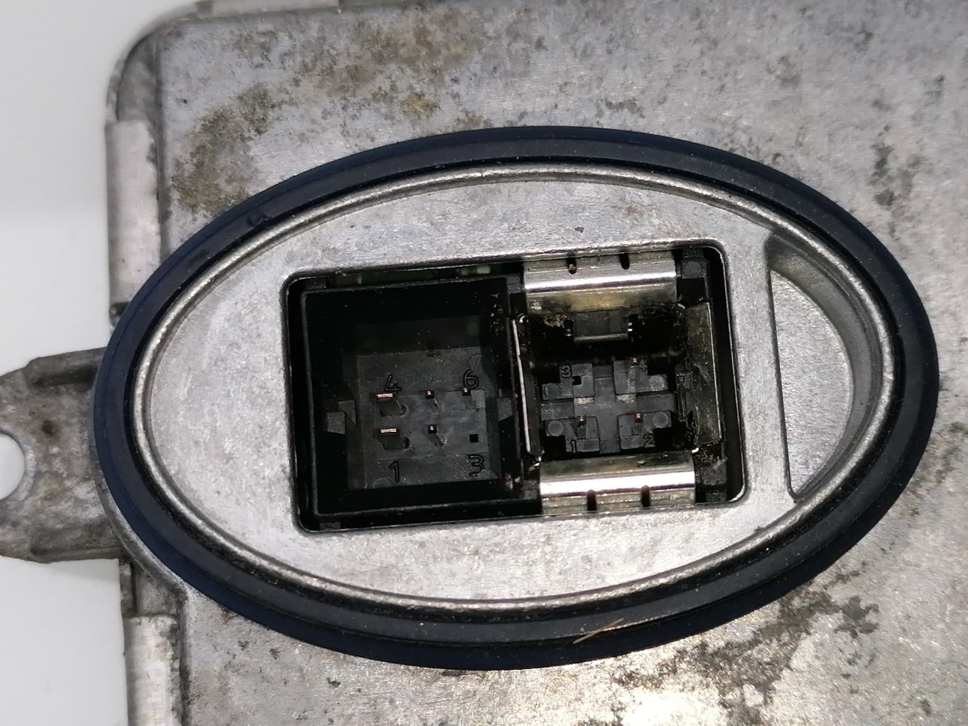 Centralita faros xenon BMW SERIE 4 GRAN COUPE (F36) 2