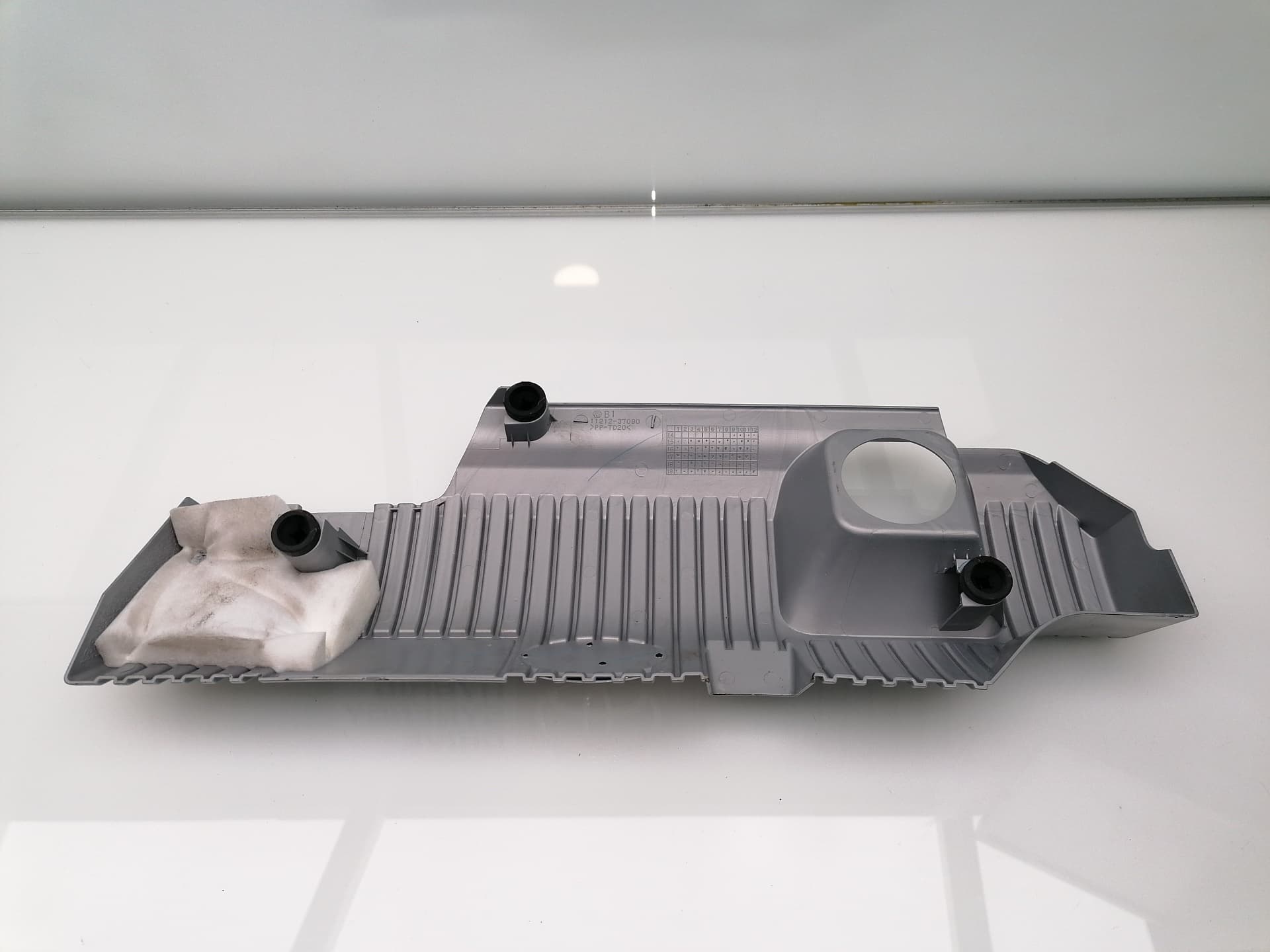 Plastico TOYOTA PRIUS+ 3