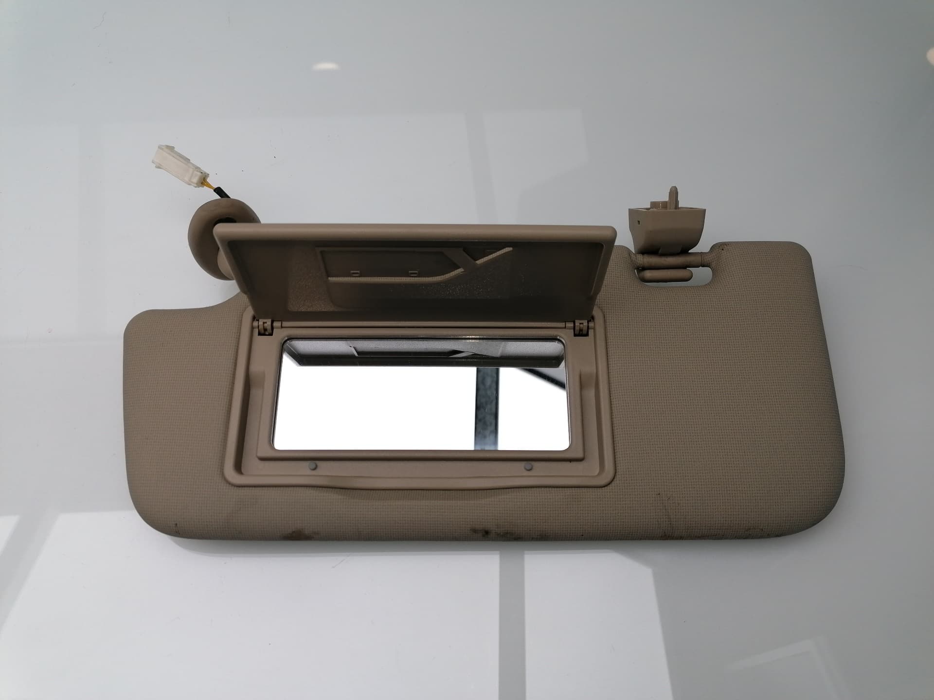 Parasol izquierdo SSANGYONG TIVOLI 3
