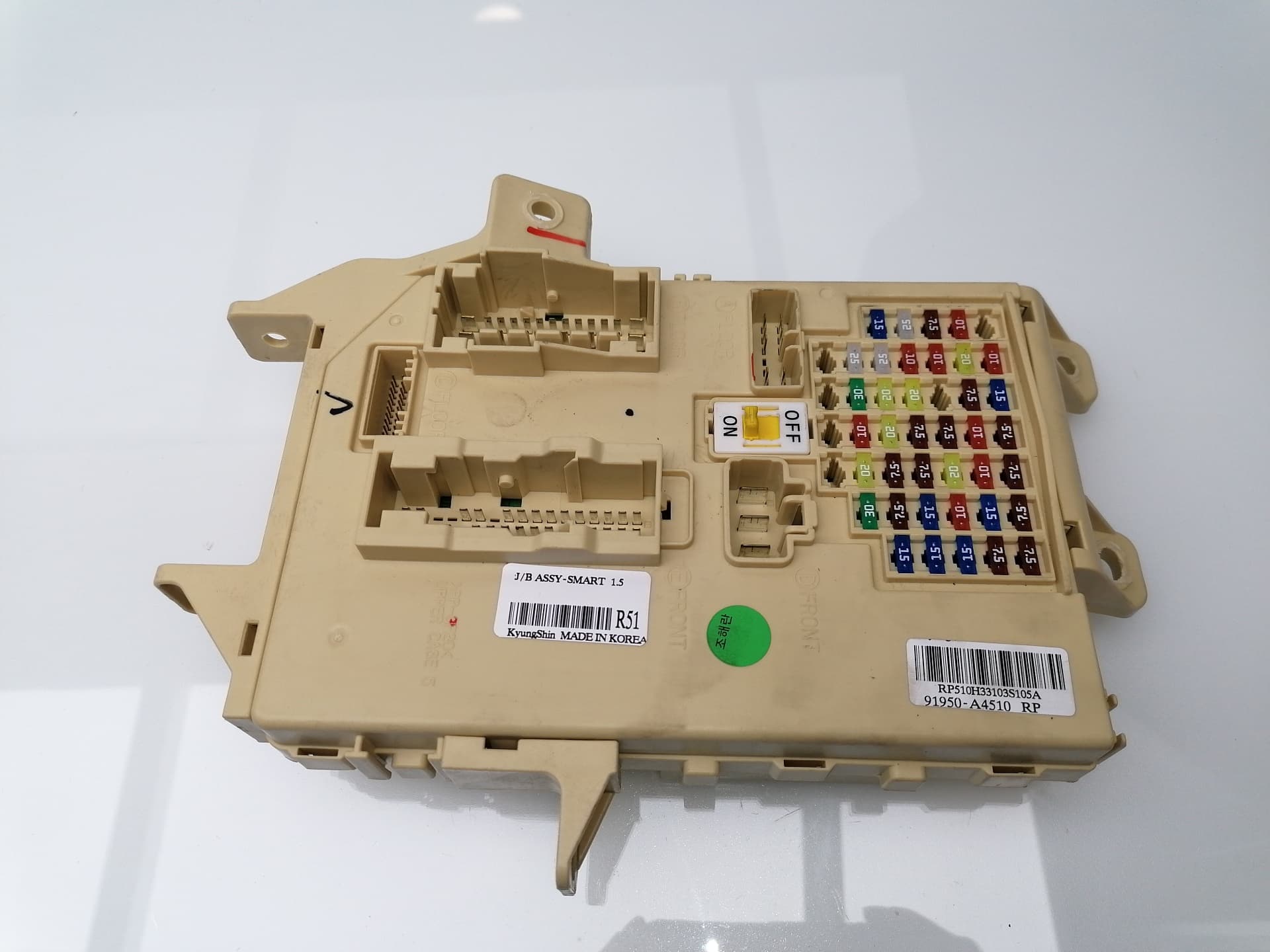 Caja reles / fusibles KIA CARENS ( )