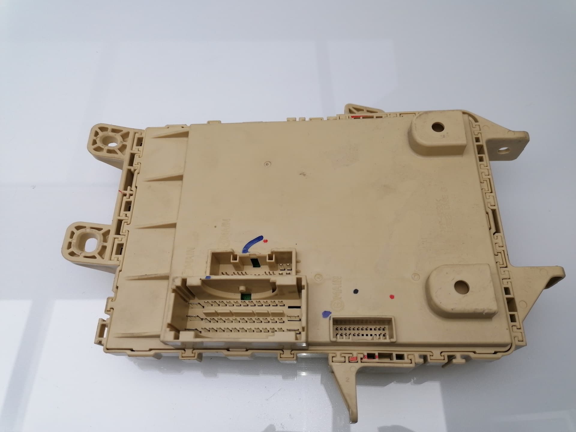 Caja reles / fusibles KIA CARENS ( ) 3