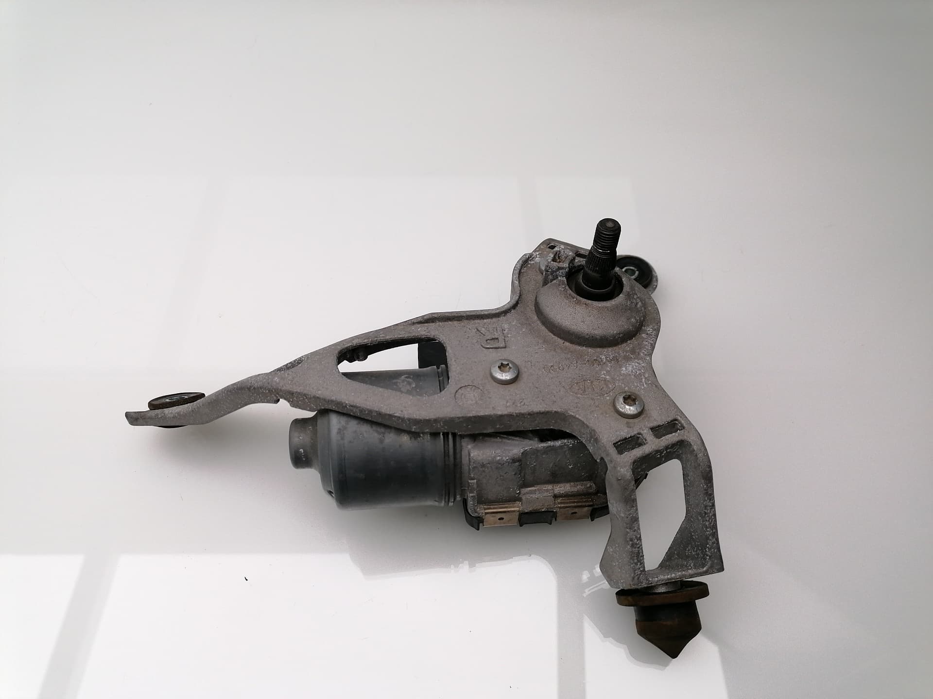 Motor limpia delantero KIA CARENS ( ) 4