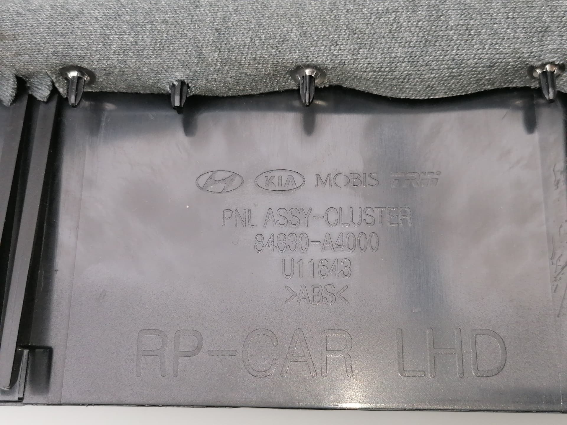 Plastico KIA CARENS ( ) 2