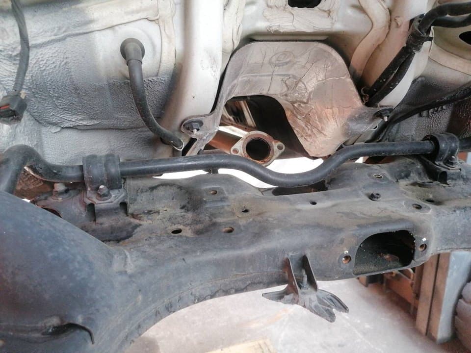 Barra estabilizadora delantera KIA CARENS ( ) 3