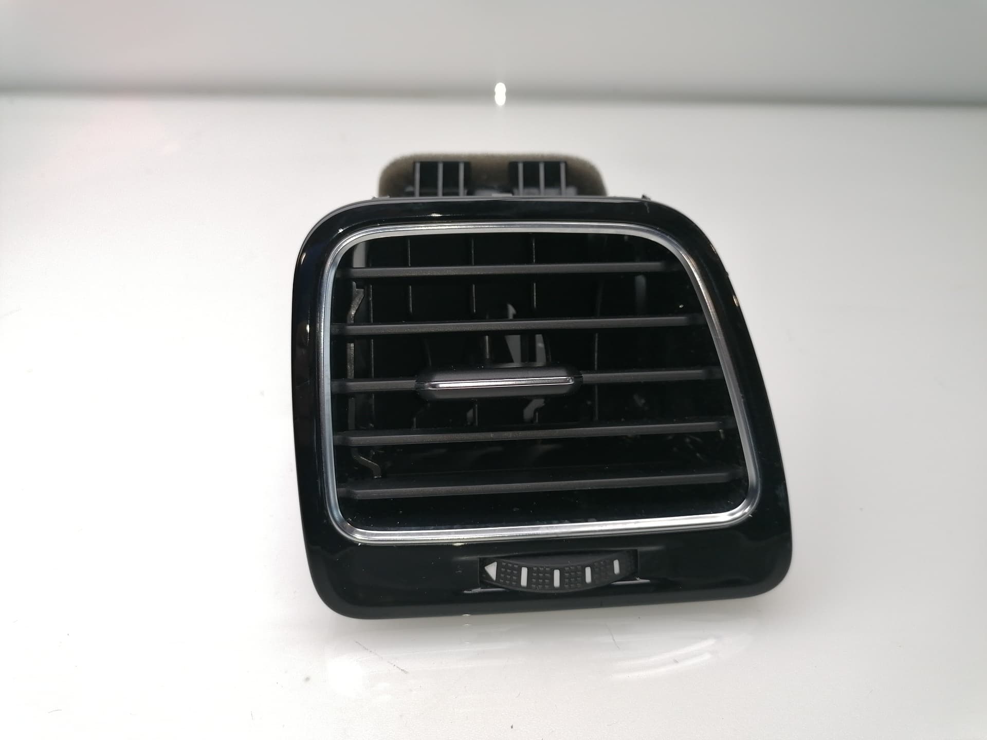 Plastico VOLKSWAGEN SCIROCCO (137)